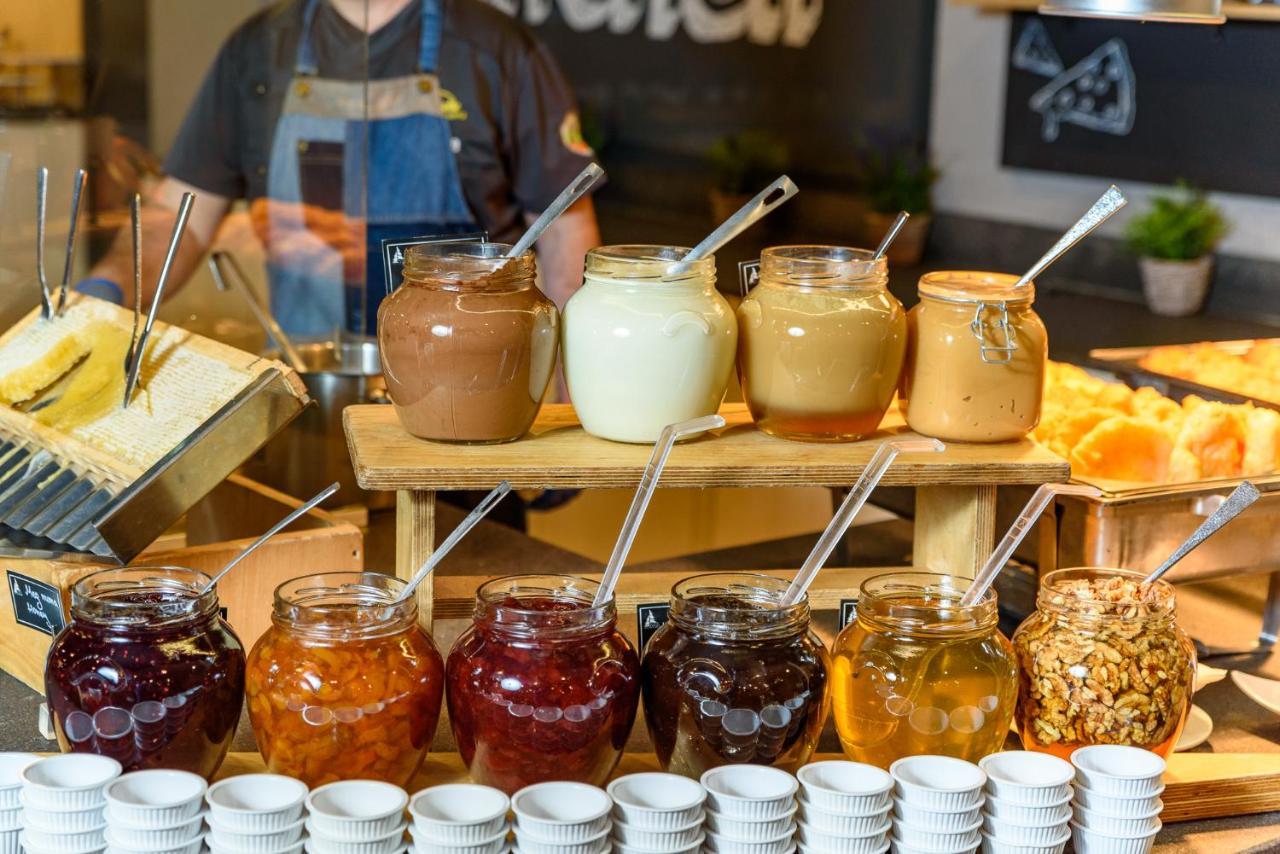 Hotel Arte Spa & Park Velingrad Ngoại thất bức ảnh Jams and honey
